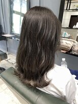 レナータ ヘア(Renata hair)&nbsp;大人可愛い20代30代40代スモーキーカラー／スモークグレー