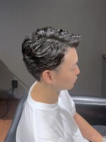 ビーダンディー(Bee dandy)&nbsp;ビジネスツーブロック デザインパーマ かき上げアップバング