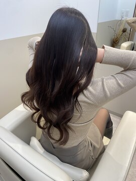 シュヴーブリヤン(cheveux brillants) 【美髪縮毛矯正でお家での再現性100%】ウェーブでさらに色気◎