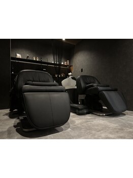 半個室のプライベート空間が人気◎ゆったり静かな落ち着いた店内【マンツーマン施術】