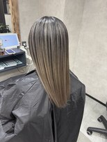 サニー 渋谷(SUNNY) バレイヤージュ、ハイライト、レイヤーロング、グレーベージュ