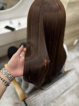 ラビス クローバー(Lovis clover) 縮毛矯正　くびれヘア　ツヤ髪スタイル