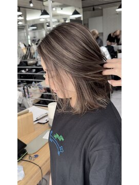 レディアル 大宮(REDEAL ope.) 【ハイライト】ベージュハイライトバレイヤージュ