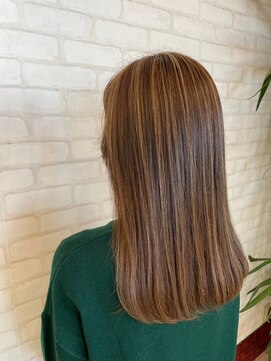 ビスイル 秋葉原店(Vis ill) ベージュ髪質改善ブラウンハイライトレイヤー小顔カット