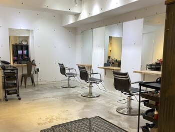 カウチ(kauti)の写真/些細な悩みも相談しやすいラフな雰囲気が好評[新板橋駅/ショート/ボブ/髪質改善/白髪ぼかし/Men's/学割U24]