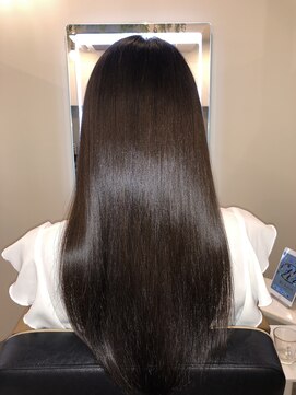 アールサロン アオヤマ(Rr SALON AOYAMA) プラチナミネコラストレート