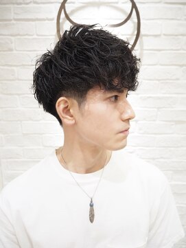 ヨシザワインク プレミアム 横浜 桜木町店(YOSHIZAWA Inc. PREMIUM) ツーブロックスパイラルパーマ波打ちマッシュメンズショート
