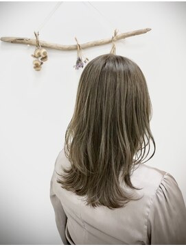 ヘアポジション 大曲北店 HAIR Position ミディアムレイヤー