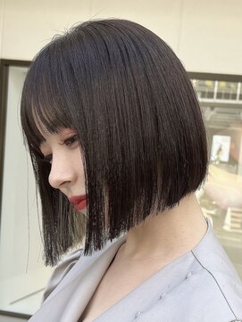 ティア(Tia.) （ミニボブ/縮毛矯正/ぱっつん前髪/小顔/ノーセット）