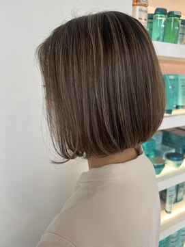 プラスシー(+C) 大人女子のボブ地毛ハイライト/白髪ぼかし/上品カラー/薬院大道