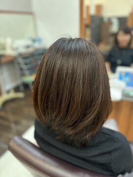 リベーヌプラス ◎カールセミディシアカラーワンカール前髪カット小顔カット