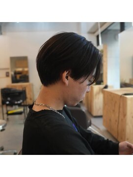 ベンジー 天神店(benji) 大人ヘア/センターパート/地毛風ストレート