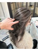 黒髪ボブルフネビージュ小顔ワンレンスペインカール