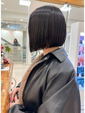 モリオ フロム ロンドン サッポロファクトリー店(morio FROM LONDON) 【morio札幌】札幌ボブ 束間ぱつっとボブ 暗髪ダークグレー