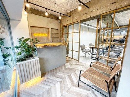メンズアンジェリカ 岡山店(Men's ANGELICA)の写真