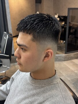 ヴィ 大宮(Vii) フェード/メンズ/大宮/ツイストスパイラル/波巻きパーマ