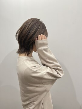 ヘアースタジオ ゼン カロン(Hair studio Zen kalon) レイヤーカット、おしゃれハイライト、白髪ぼかし