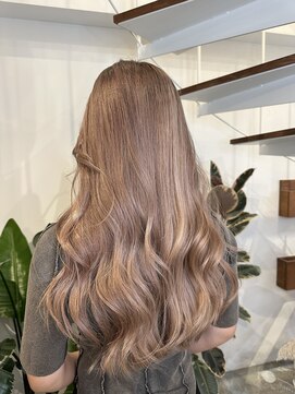 ピークスヘア(peaks hair) ミルクティーベージュ ハイトーン ブリーチ1～2回 堀江