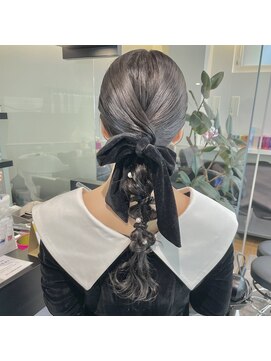 ケンジ 横浜(KENJE) 編みおろし/ベロアリボン/お呼ばれヘア/タイトヘア/ゆるふわ