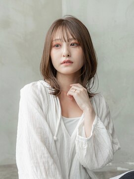 ドットハリス(.Hallis) 大人かわいい/小顔/ミディアムレイヤー/20代30代40代