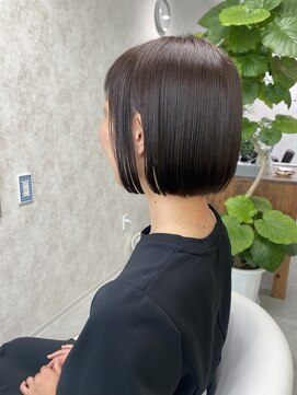 レプル(rEpLE) コンパクトでお手入れ簡単！ミニボブ