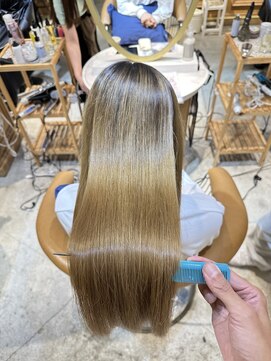 ロンド シャルム 吉祥寺(Lond charme) ブリーチ縮毛矯正酸性ストレートレイヤーカット吉祥寺髪質改善