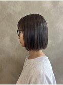 切りっぱなしボブ/グレージュカラー