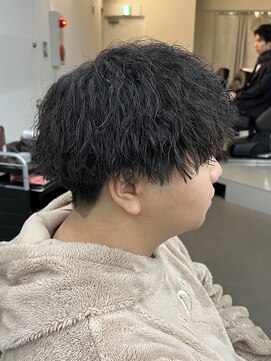 プルーブトウキョウ 渋谷(PROVE TOKYO) ツイストスパイラル刈り上げマッシュ