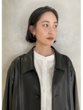 アオイ(aoi.) 【ボブ/ゆる巻きボブ/グレージュ/透明感カラー/30代/福岡薬院】