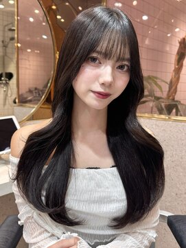 ルームバイシー 新宿(Loom. by Sea) 〇レイヤーカット/くびれ巻き【ミニウルフ/新宿】