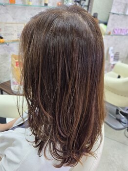 シキブフクヤマ(SIKIBU FUKUYAMA)の写真/透明感・艶感が叶うワンランク上の白髪ぼかしが◎髪質改善でお悩み解消【郡山/八山田/富久山】