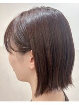 サロウィン 名古屋本山店(SALOWIN)&nbsp;バッサリカット大人可愛い耳掛け外はねボブ/ HIDE