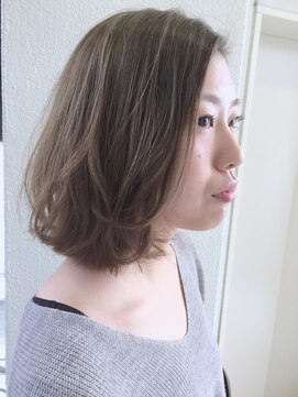 ヘアーデザイン シュシュ(hair design Chou Chou by Yone) ☆chouchou ☆ゆるふわっ細めハイライト&アッシュベージュ♪