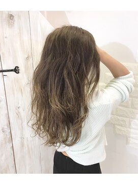 ウーロス(uros.) グラメッシュ☆グレージュ