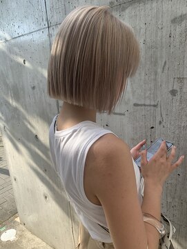 クララ サカエ(CLALA Sakae LA.DONNA group) 艶髪★ホワイティブロンド