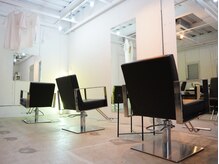 ボックスサロンアンドカフェ(box. SALON and CAFE)