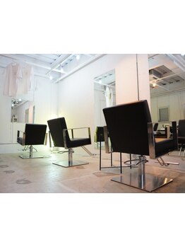 【阪急高槻市駅2分】大型店が苦手な方必見◎プライベートサロンでまったり癒しのサロンタイムを…☆