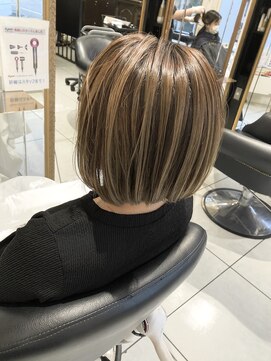 フェニーチェ 高崎(FENICE) ボブバレイヤージュハイライトミルクティー