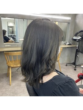 エイト 池袋店(EIGHT ikebukuro) オリーブグレー