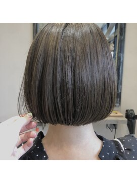 クルニエ(crenier) @アッシュベージュボブ