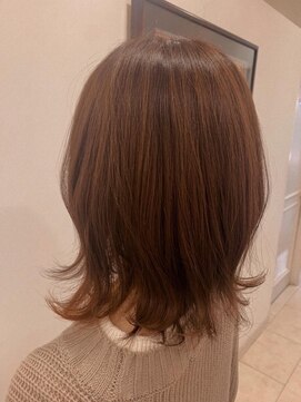 ラ シェンテ 宝塚(La Sente) イヤリングカラーオレンジ チャコールブラウン