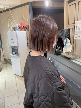 キャンバス バイ ネオリーブ 横浜西口(Canvas by neo.) 切りっぱなしボブ/ラインボブ/くすみブラウン/sn