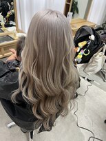 ロム(Rom.)&nbsp;ホワイトベージュ