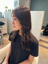 アム(amu)&nbsp;くびれヘア/韓国ヘア/レイヤーカット/ウェーブヘア