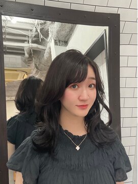 レガーレ(Legare) ミディアムレイヤー、くびれミディアム(紙屋町)