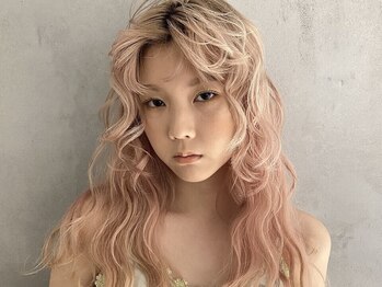 ニト ステップ(nito step)の写真/“透明感”と“柔らかさ”が魅力のカラーで、fashionに合うスタイルを叶えます◇