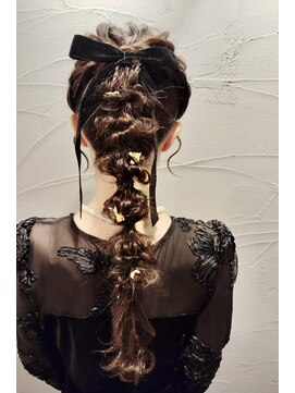 サンジュウナナドシー 大宮東口店(37.0℃) ポニーテール編みおろし