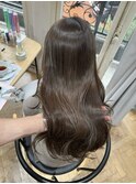 オリーブグレージュ