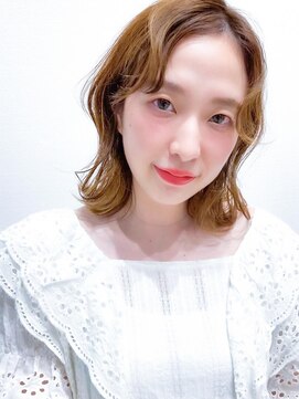 ローランド(Rowland) ハイライト！透明感ベージュ！ミディアムボブ