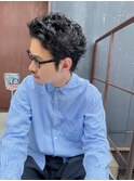 ビジネスショート無造作パーマツイストパーマ刈り上げかきあげ